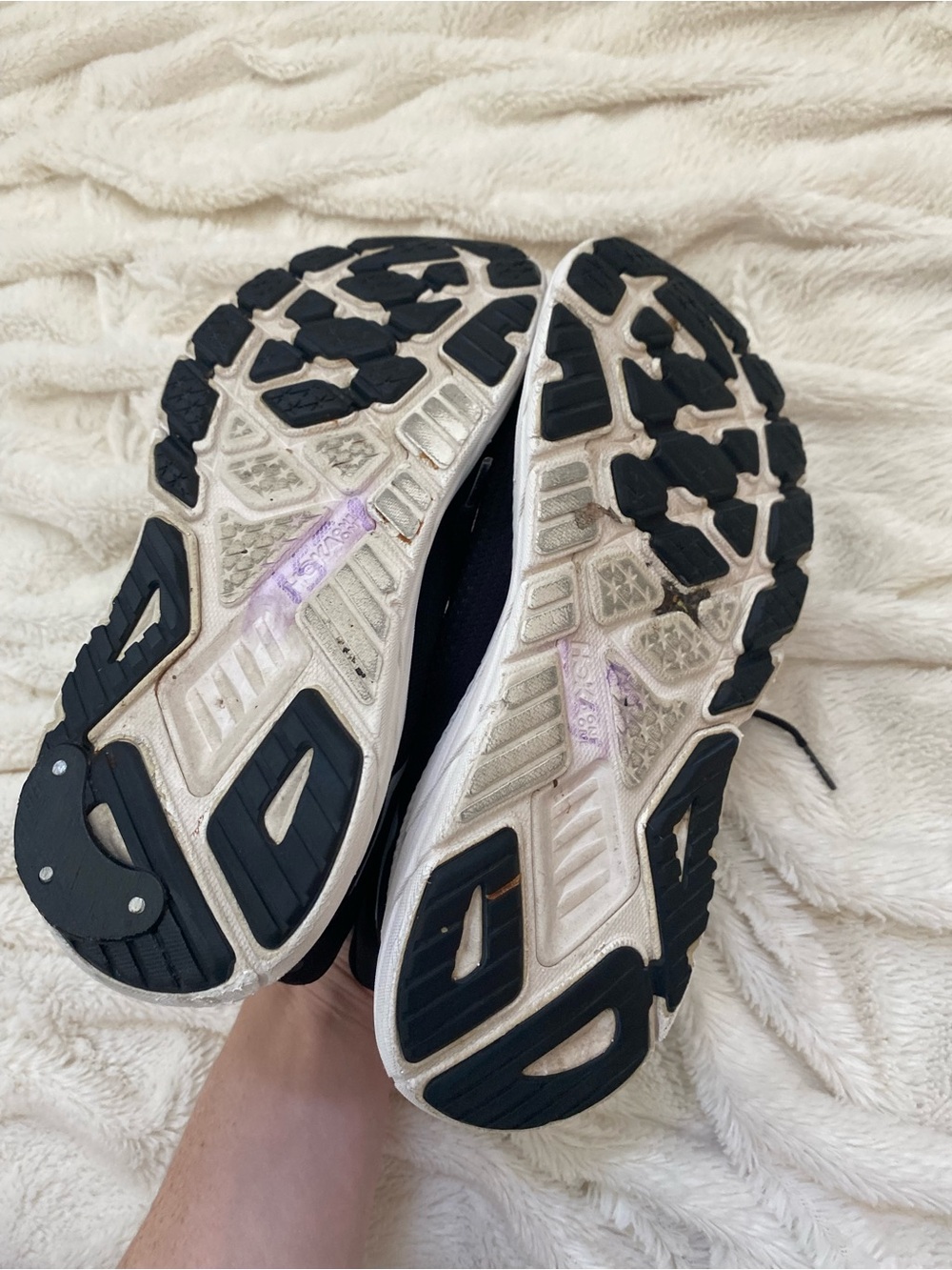 HOKA Arahi 7 running shoes black/white sneakers Sz 6B - Picture 5 of 7
